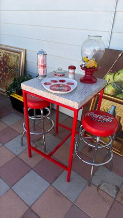 Coca cola retro diner table with stools