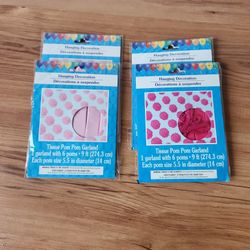 Pom Pom Garland Hanging Decoration.