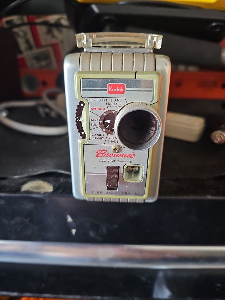 Kodak Brownie CAMERA