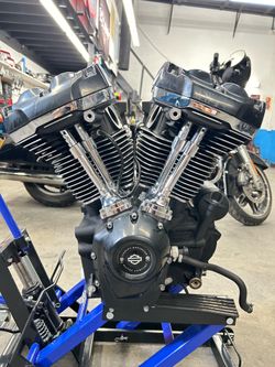 OEM 2018 Harley-Davidson FLHXS Street Glide Special M8 107 Engine Motor 39,513 Miles Tested OBO.  SM9KNT0397