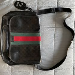 Gucci Messenger Bag