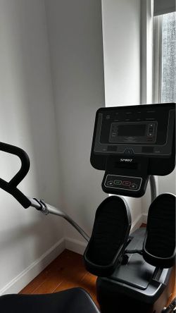 Spirit CRS800S Elliptical New Condition - New York, NY