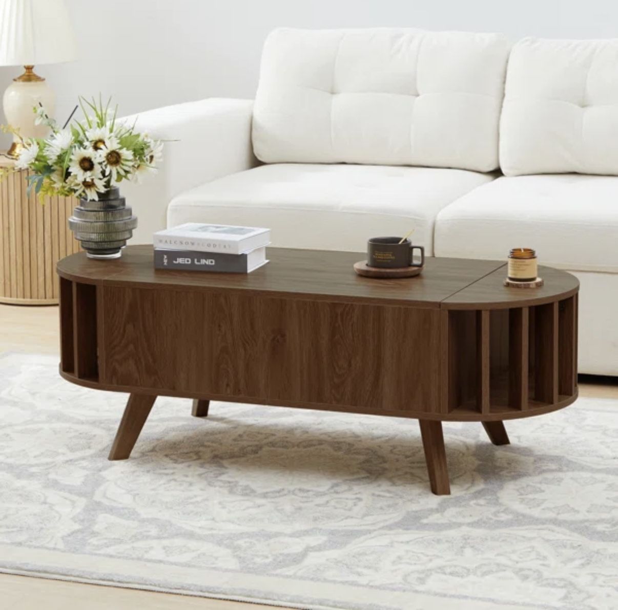 Wooden extendable coffee table 
