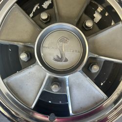 Ford Cobra Hubcaps