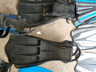 Flipper diving fins