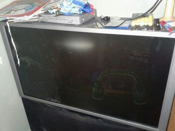 Big Floor Model Flat Screen Tv For Sale In Fort Mitchell Ky Offerup