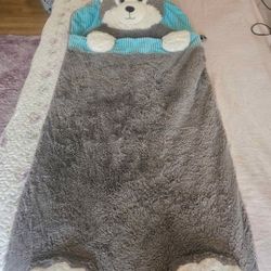 Child's super soft sleeping bag an adult could fit as well...😆