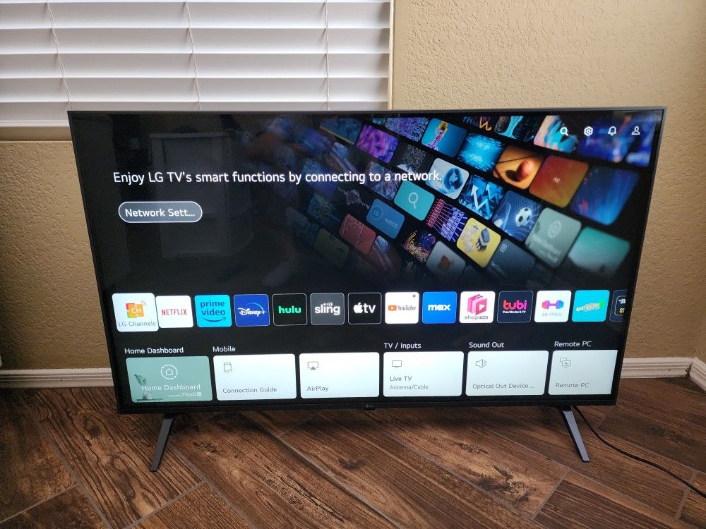 LG 43 inch Class UQ7590 series LED 4K UHD Smart webOS 22 TV