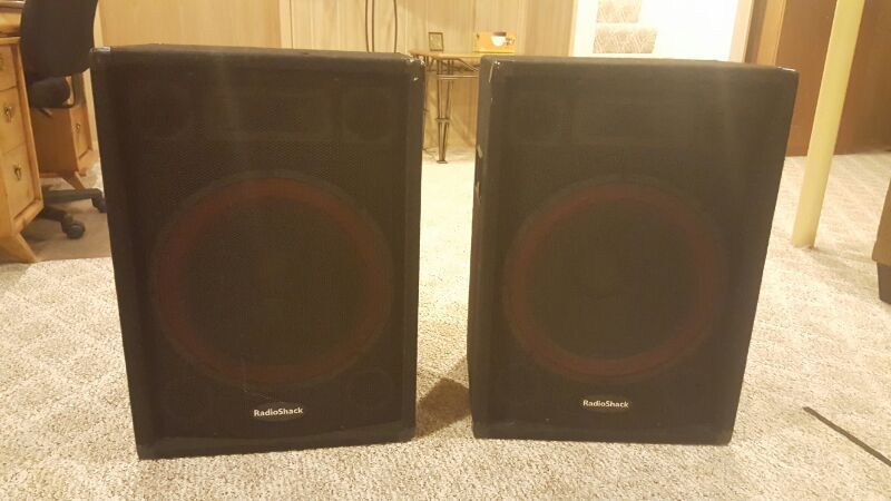 Radio Shack PA Speakers (x 2) - 150 Watts RMS per Speaker / 300W Max Power