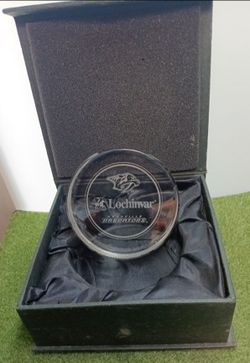 Crystal hockey Puck. (27)