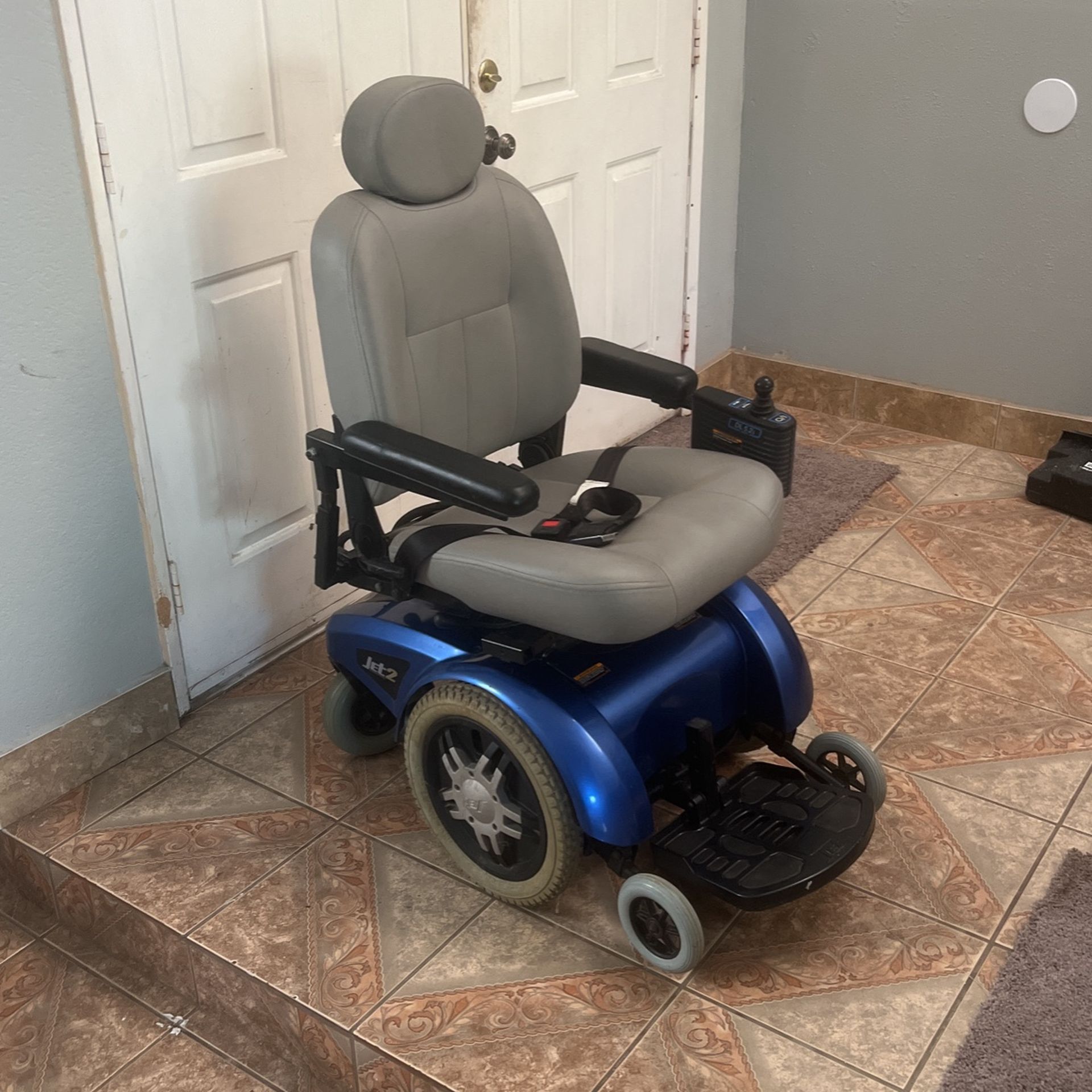Pride Mobility JET 2 Power Wheelchair