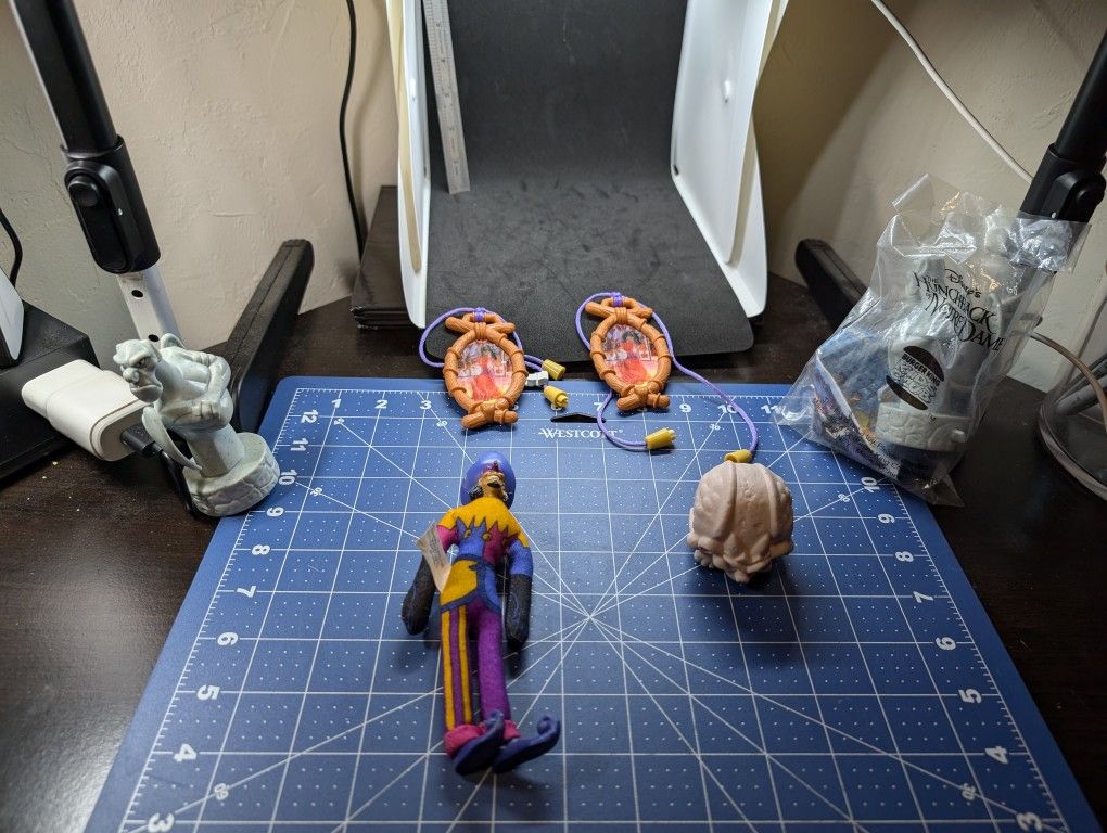 Disney Hunchback Of Notre Dame Toy Figures Lot Of 6