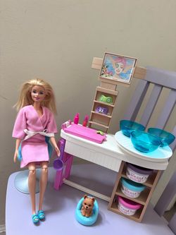 Barbie Face Mask Spa Day Playset (100% Complete!)