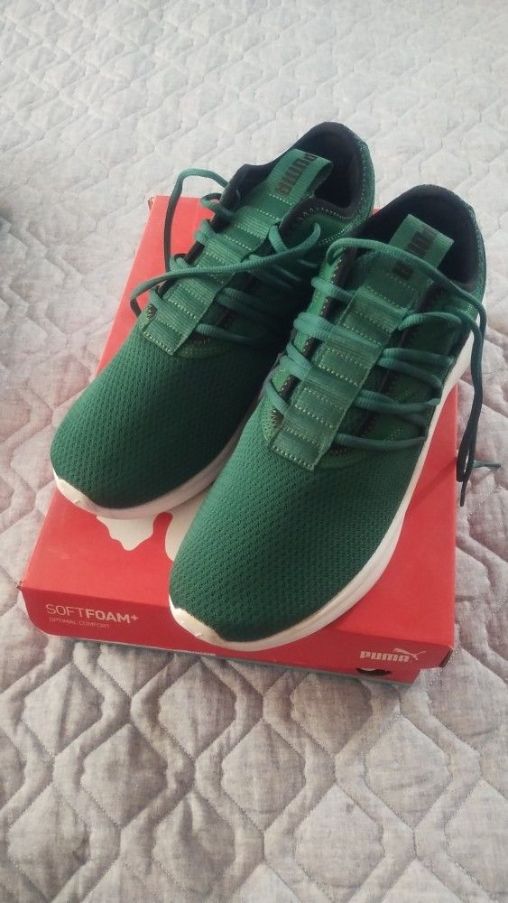 Men's Athletic Shoes