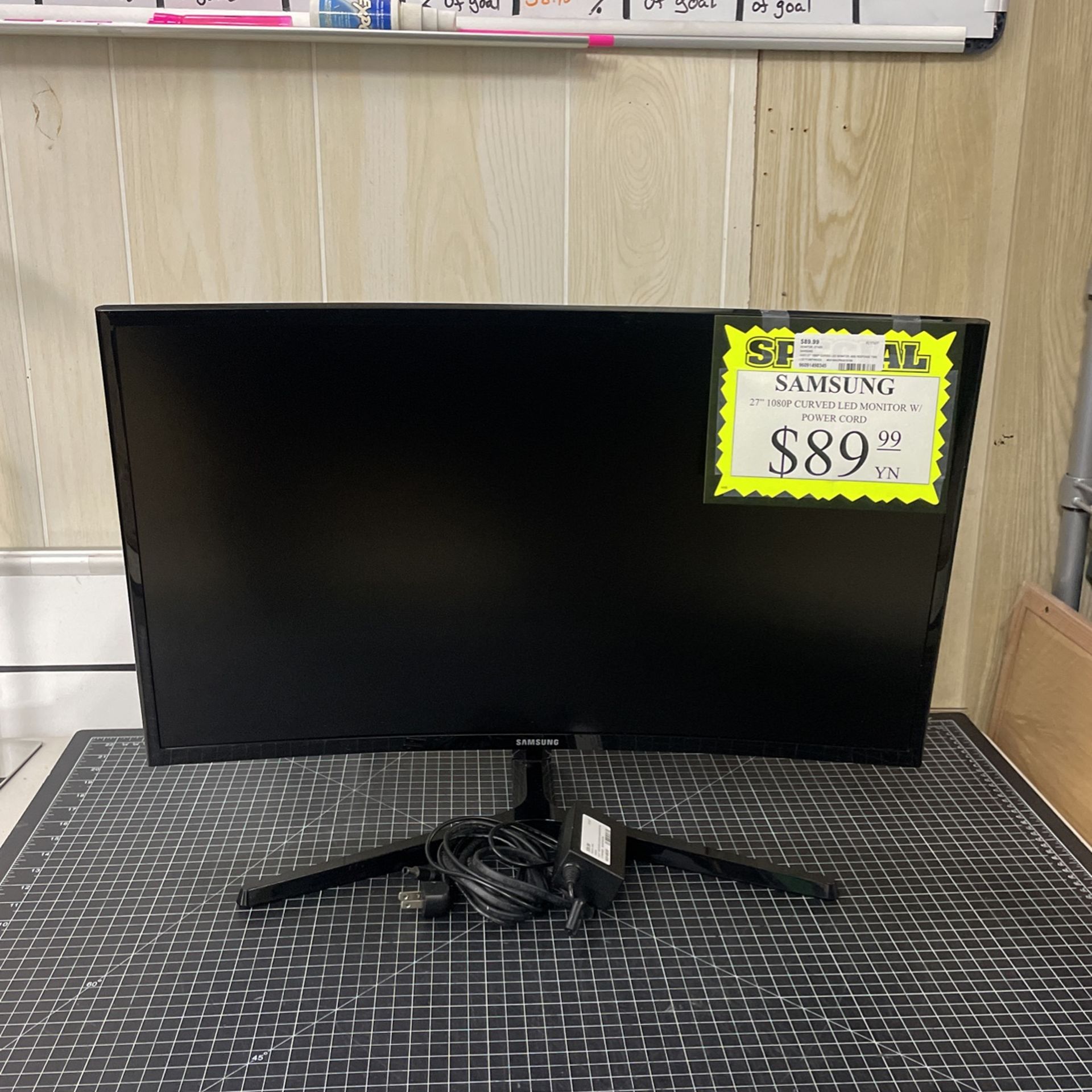 96091 Samsung LC27F396FHNXZA Curved 27” Led Monitor W/ Power Cord 498345