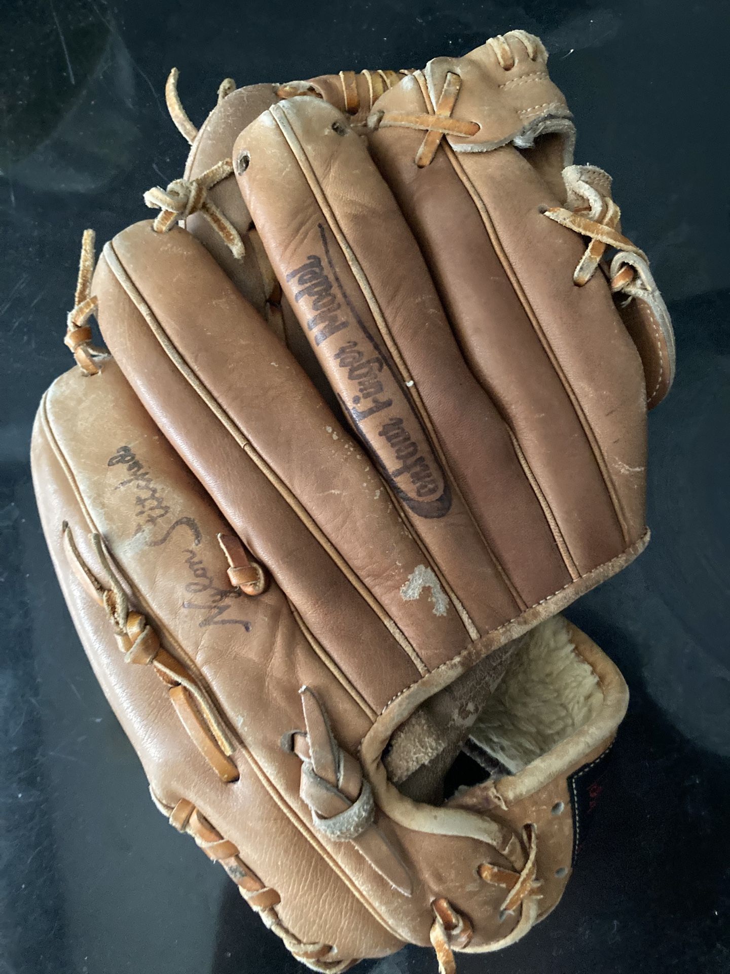 1950s sears JC Higgins 28- Leather Baseball Glove Ernie Broglio 1660