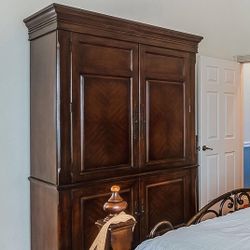 Armoire Item Is no Longer Available 