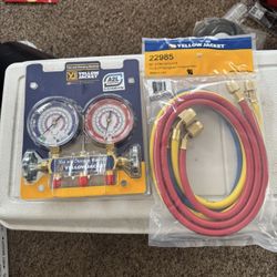 New Yellow Jacket 42035 Manifold, R32/454B/410A And YELLOW JACKET 22985 PLUS II Hoses