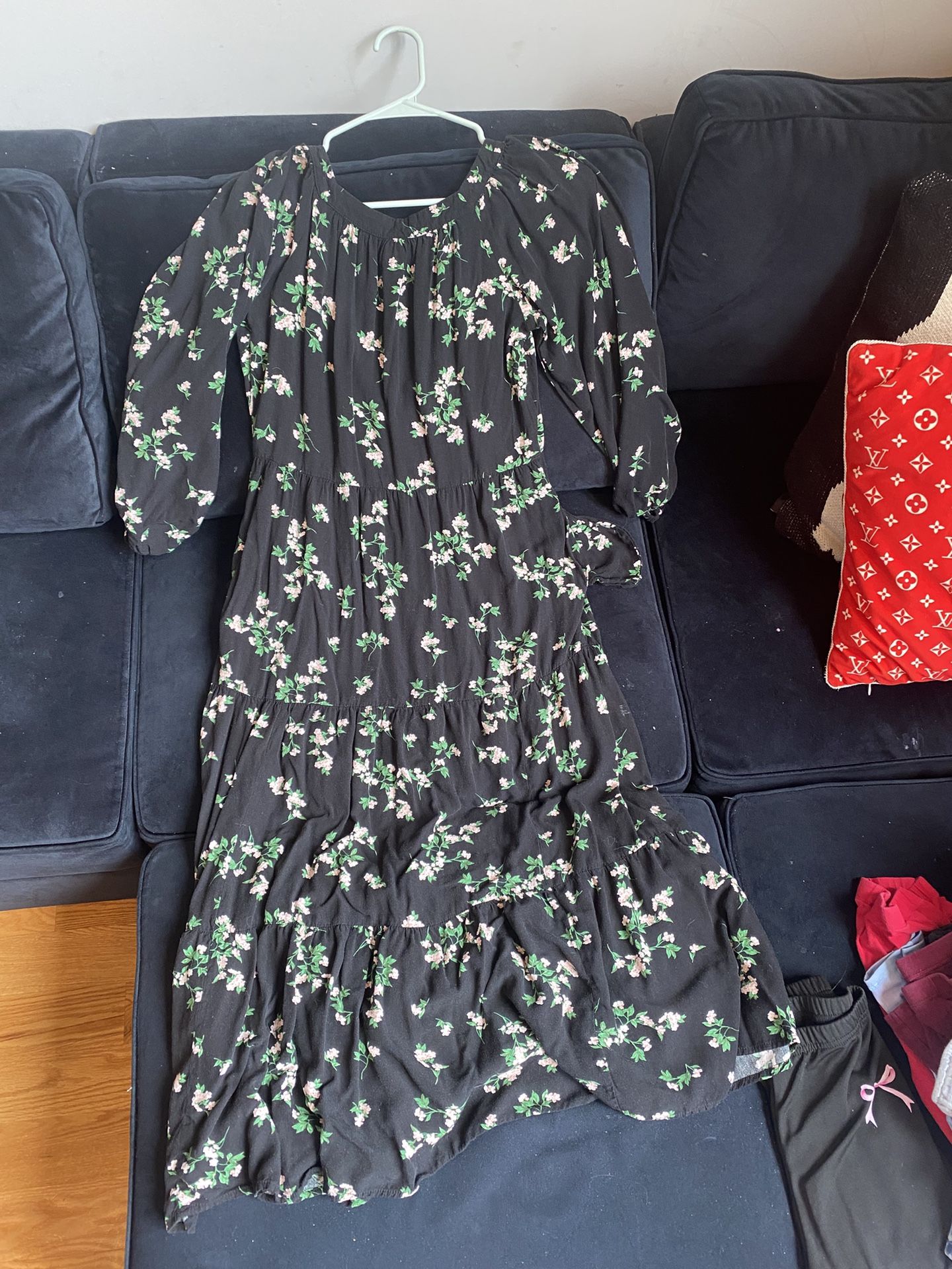 Black, Floral Print Maxi Dress, Quarter Sleeves, Pockets, Old Navy, XS