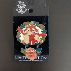 Disney Happy Thanksgiving 2002 Chip N Dale Limited Edition Pin