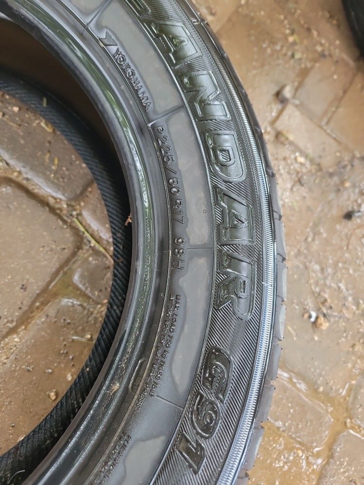 Yokohama Tires R17  P225/60/r17