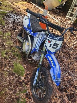 Dirt bike