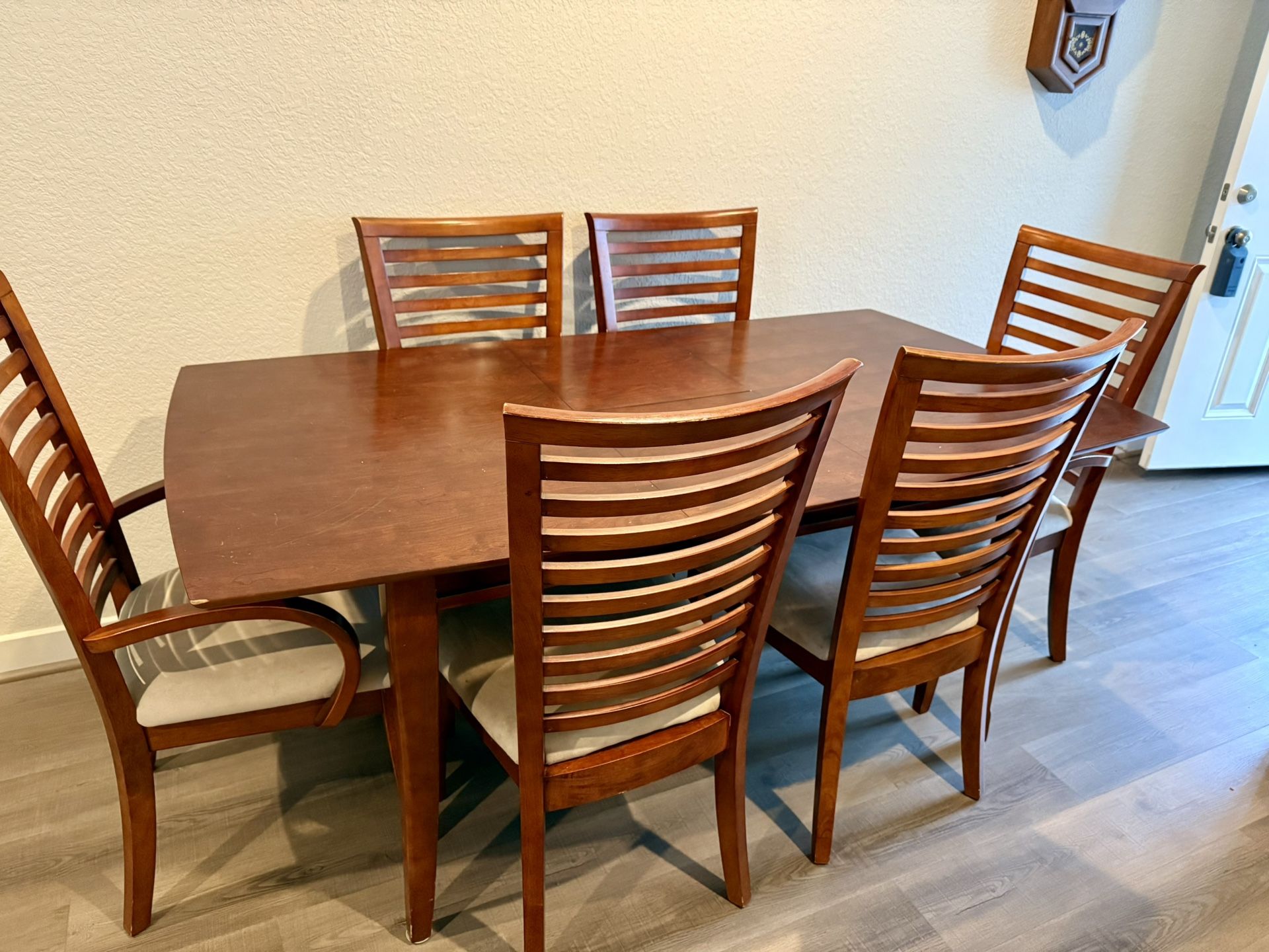MOVING MUST GO!!! Wood Dining Room Table