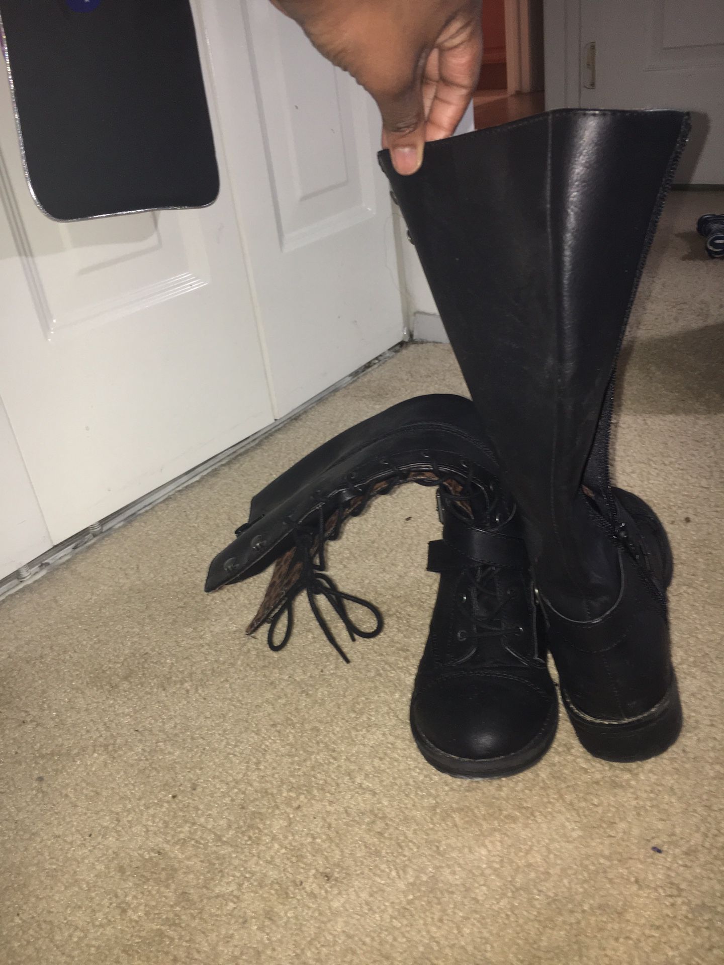 Girl size 4 riding boots