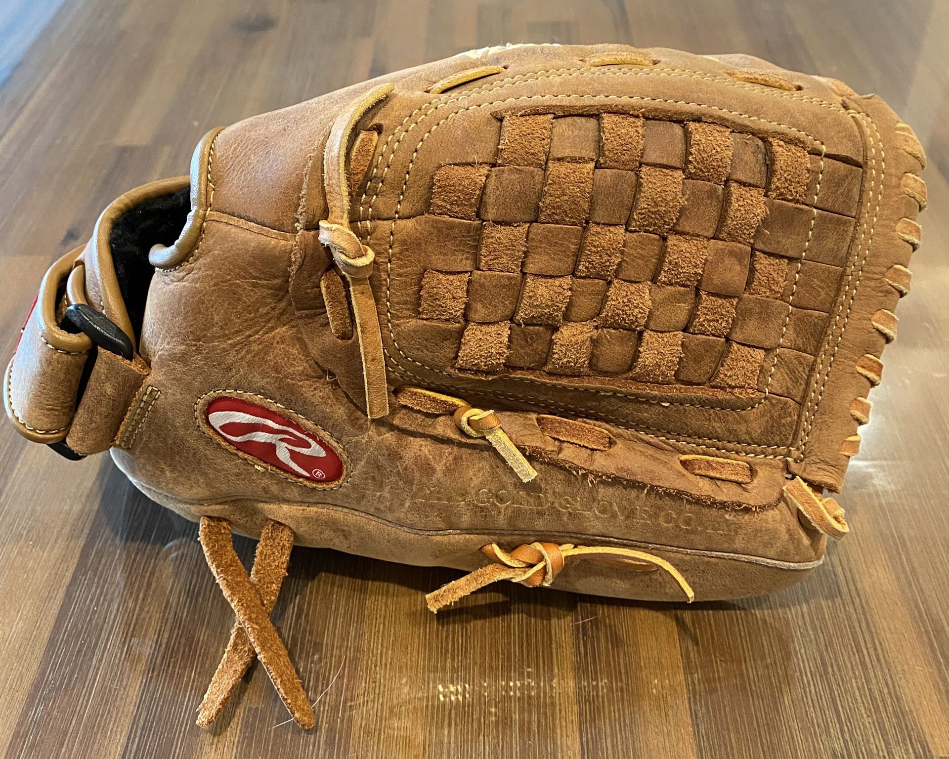 Rawlings baseball glove - $30 OBO