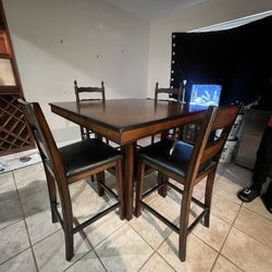 dinning room table