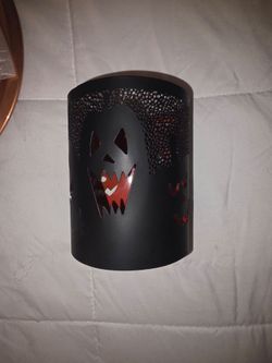 Retired All Hallows Scentsy Warmer Wrap