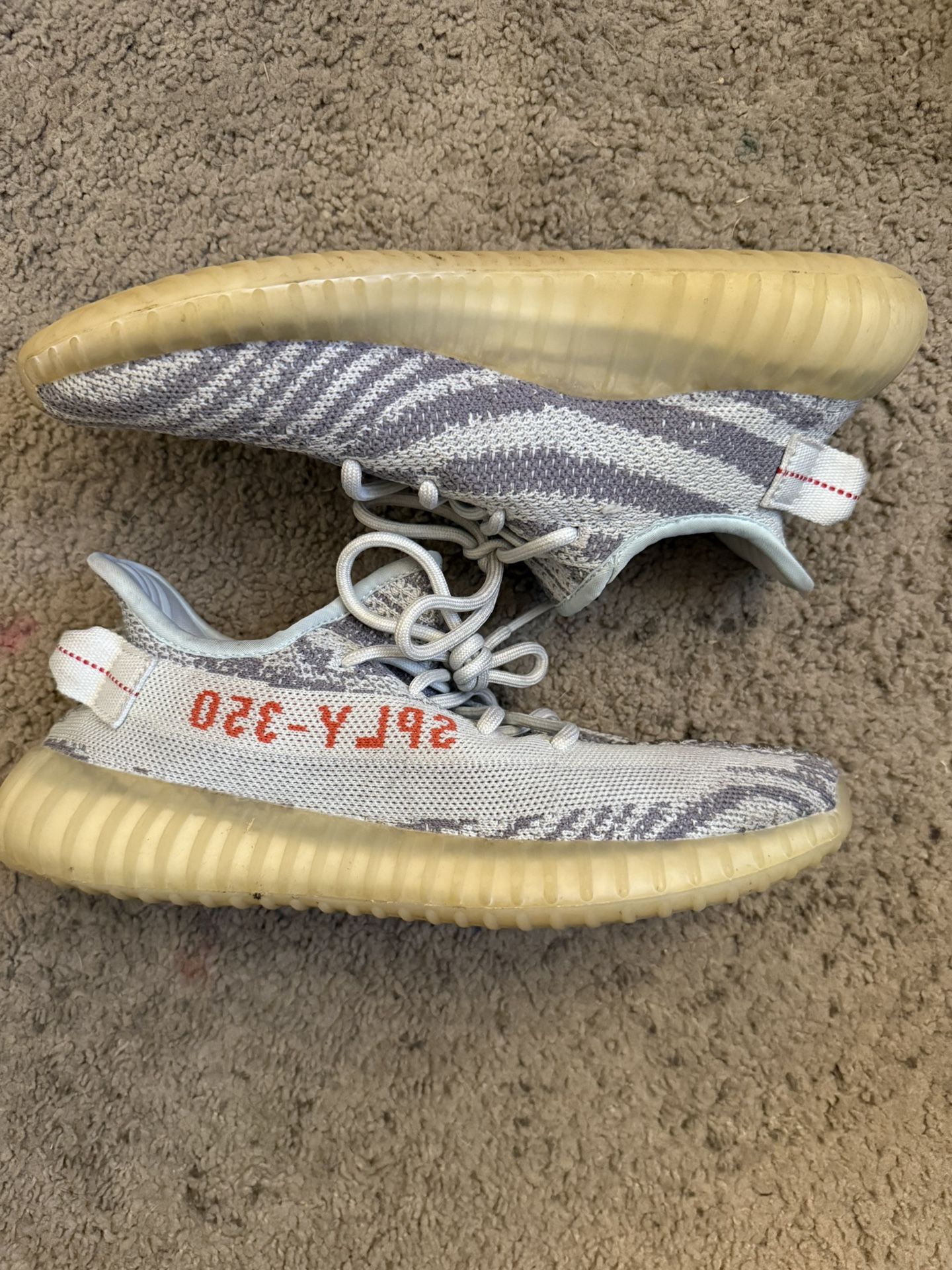 Yeezy boost 350 V2 
