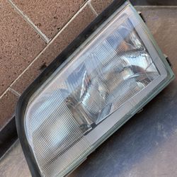 Luz Delantera Para Mercedes 02