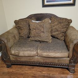 Love seat