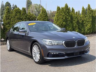 2016 BMW 740i