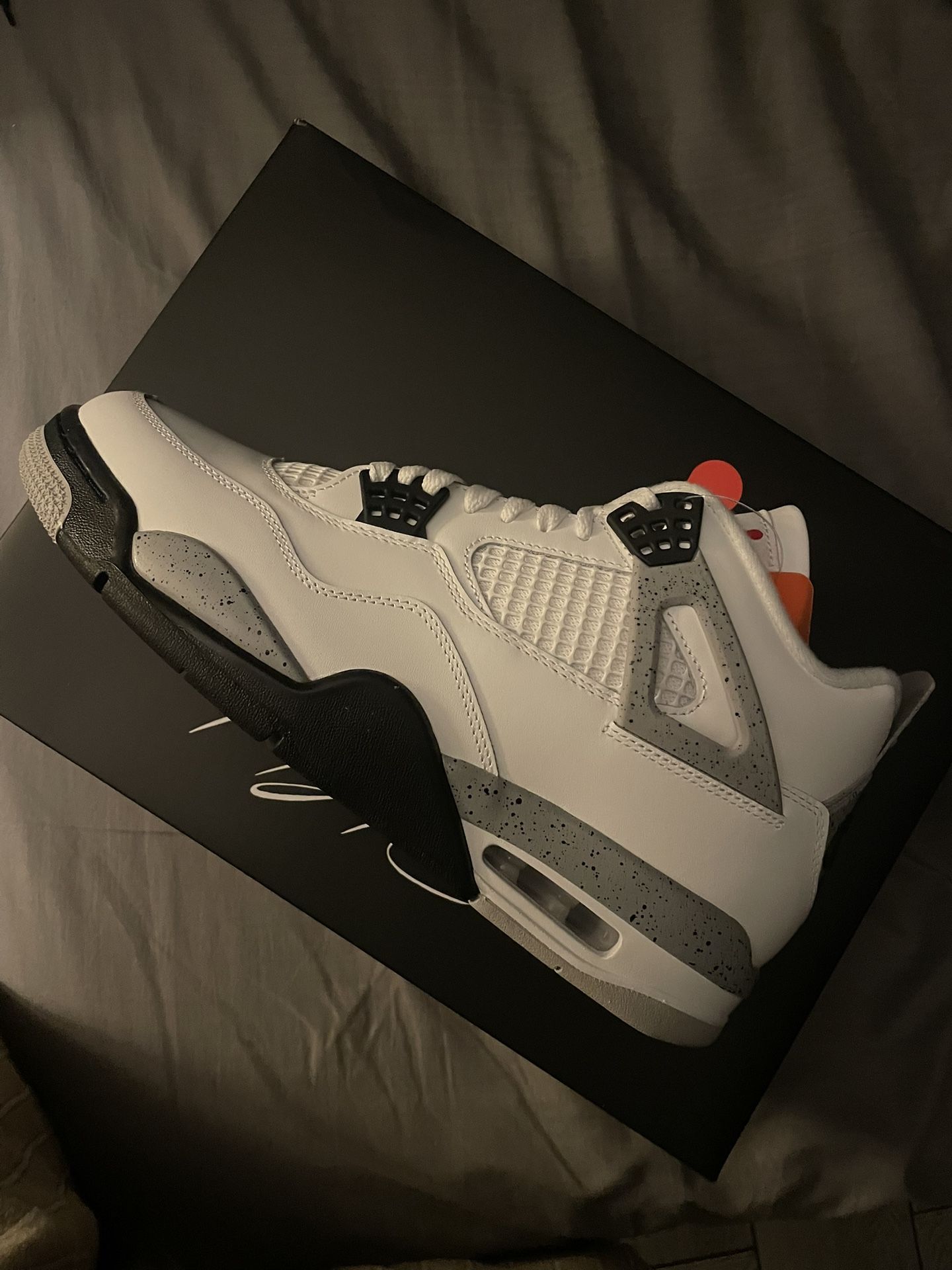 Air Jordan 4 Retro White Cement