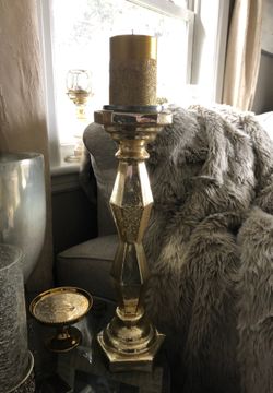Gold glass candle pedestal