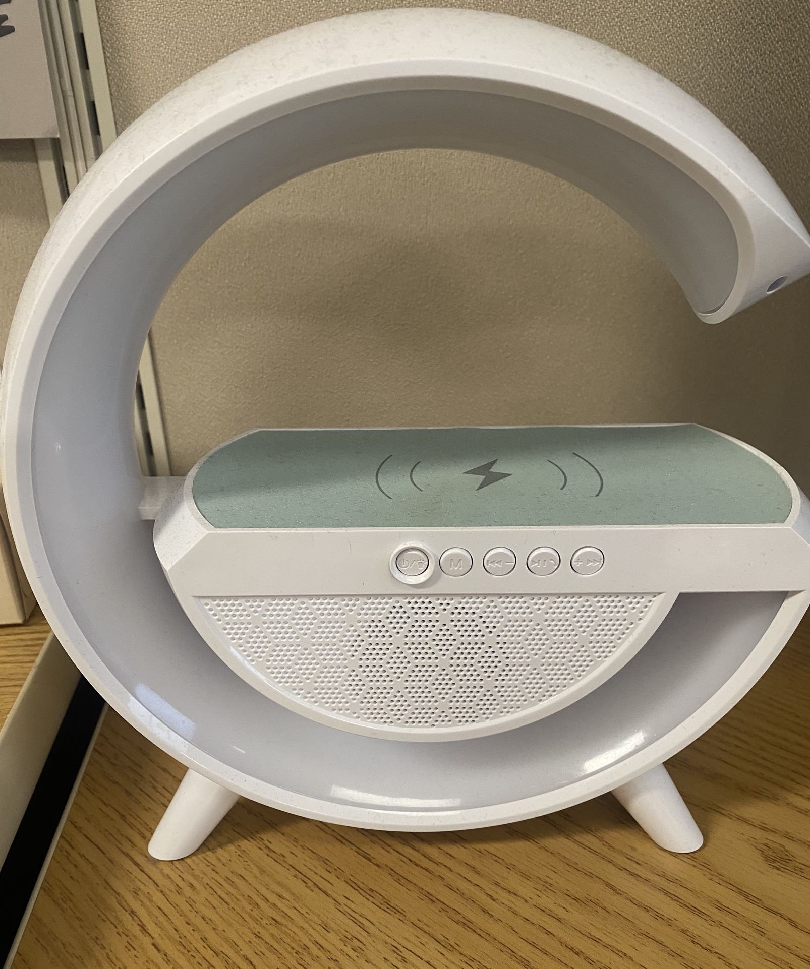 Speaker & Wireless Phone Charger (G Shape)
