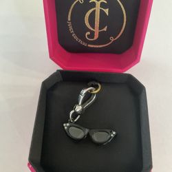 NEW JUICY COUTURE PINK LIPSTICK WITH RHINESTONE CHARM