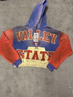 Vale Forever Alumni Pullover (Multicolor)