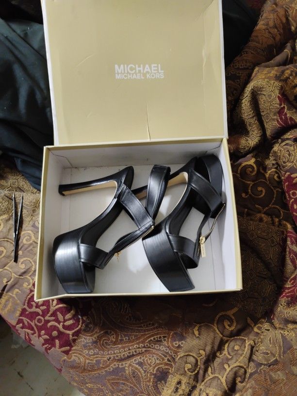 Mk Zip Heels