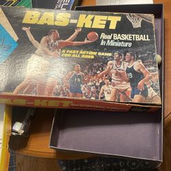 1970 miniature basketball game no missing parts