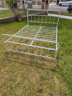 Queen size bed frame
