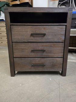 Modern Brown Rustic Style 3 Drawer Dresser with Shelf