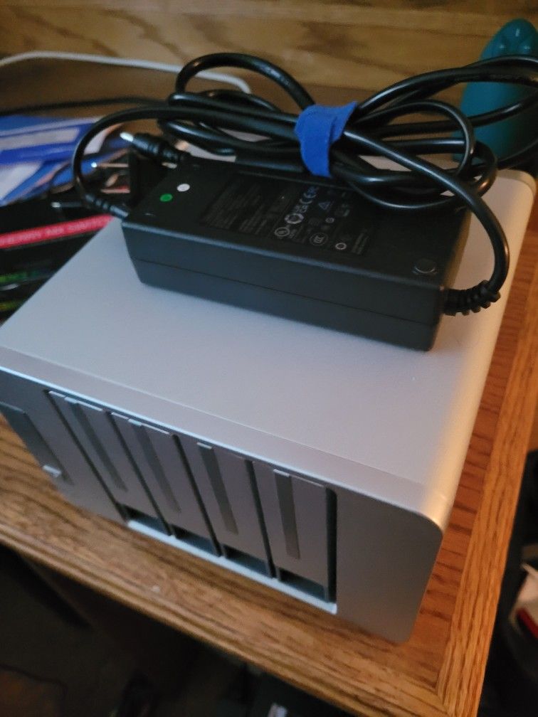 TerraMaster F4-423 4-bay NAS