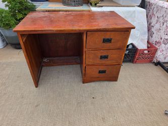 Free desk