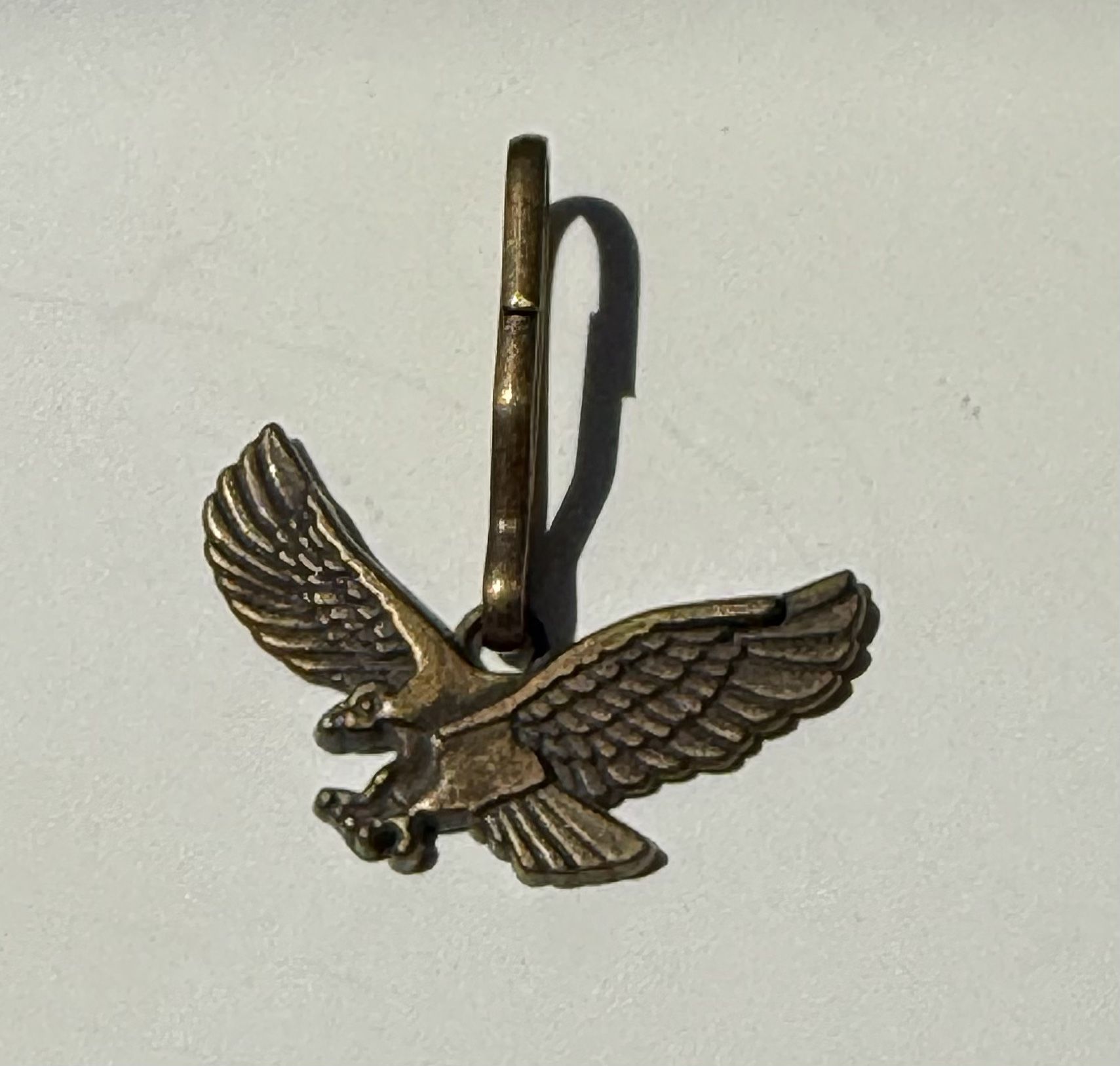 Vintage Metal Spread Wing Flying Eagle Hawk Prey Bird Pull Charm