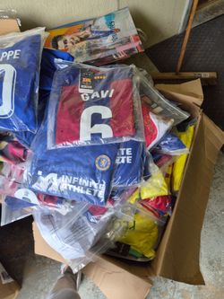 Kids soccer team sets and Adult soccer team jerseys