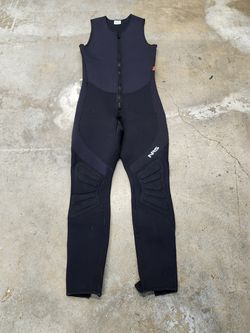 Nrs wet suit and shoes