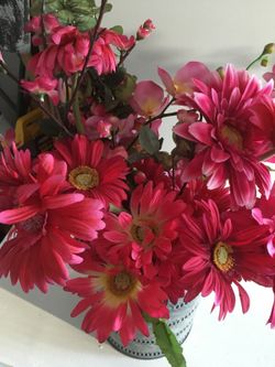 16 artificial flower stems plus free bonus 9 clip on flowers